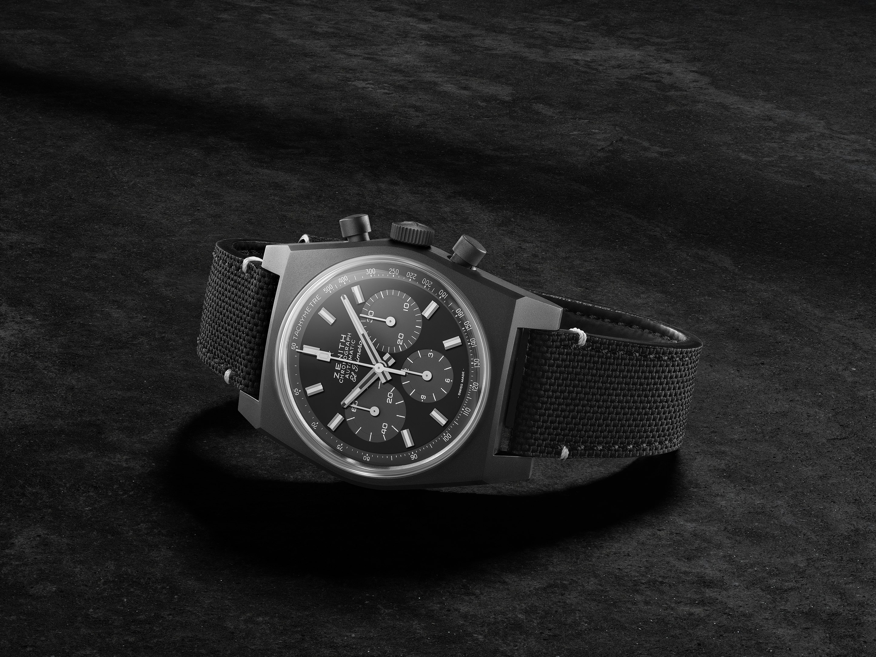 CHRONOMASTER REVIVAL SHADOW
