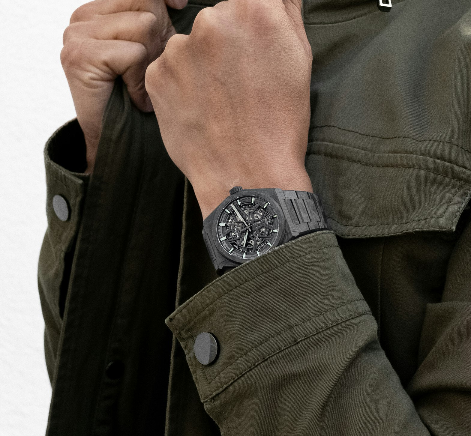 DEFY CLASSIC CARBON 41 mm ZENITH Watches 10.9001.670/80.M9000