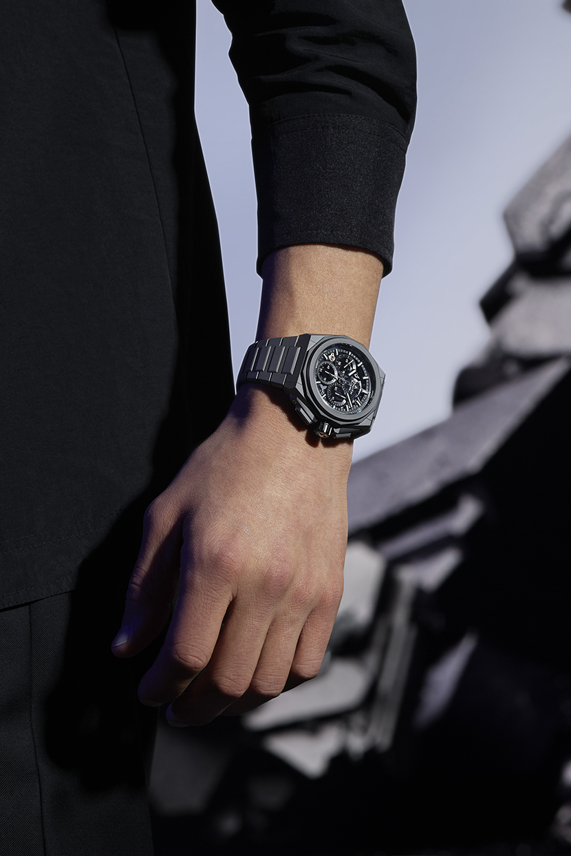 Picture of the DEFY Extreme Black