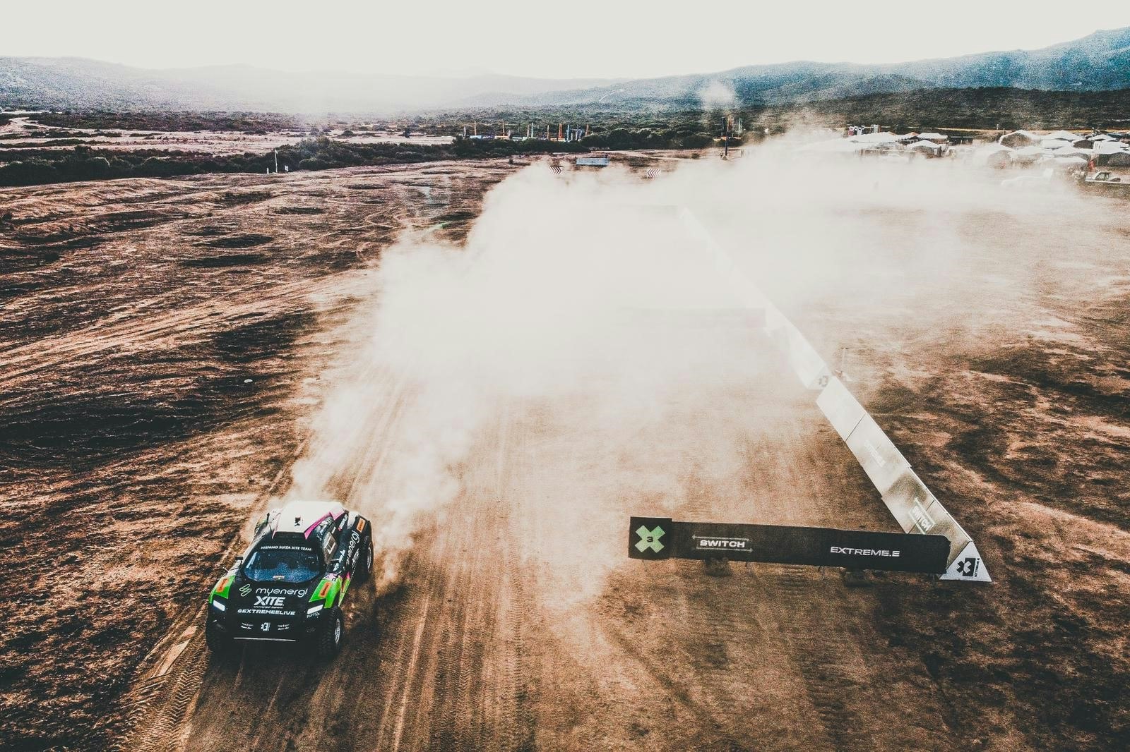 Extreme E and Zenith head to Sardinia for the Enel x Island x Electric car race - Zenith Watches