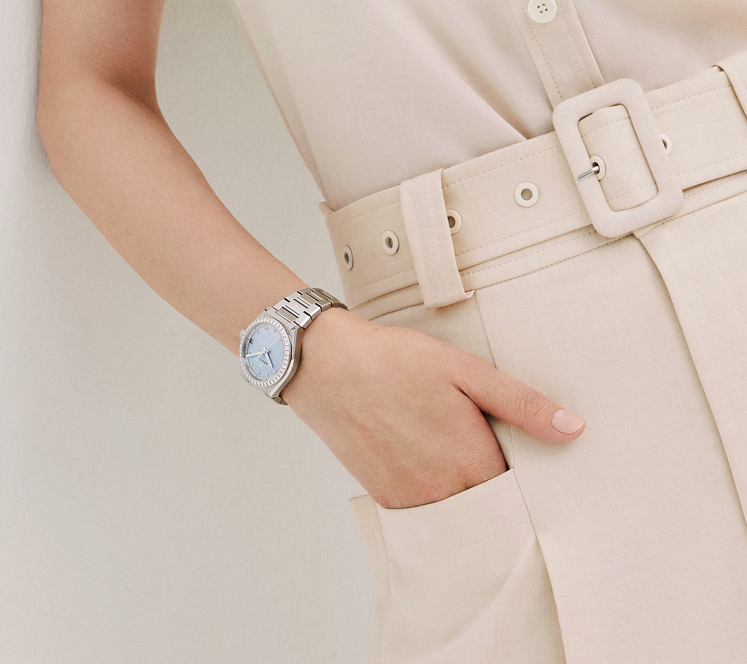 DEFY Midnight - steel with mother-of-pearl dial