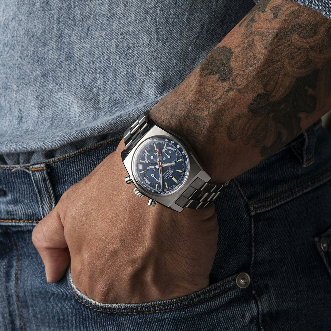 CHRONOMASTER REVIVAL A3818 «COVER GIRL»